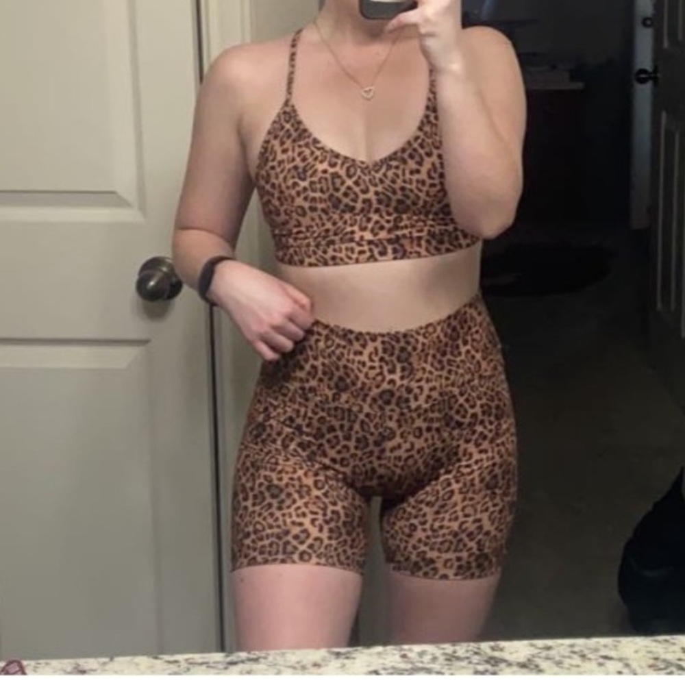 Skatie leopard print Ceci bike shorts NWT S